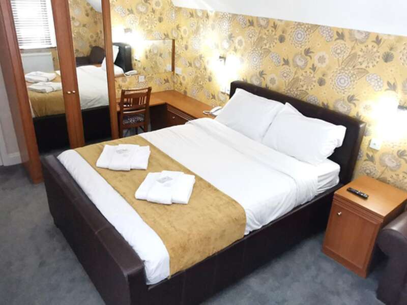 Double Comfort Suite (inc. Breakfast)